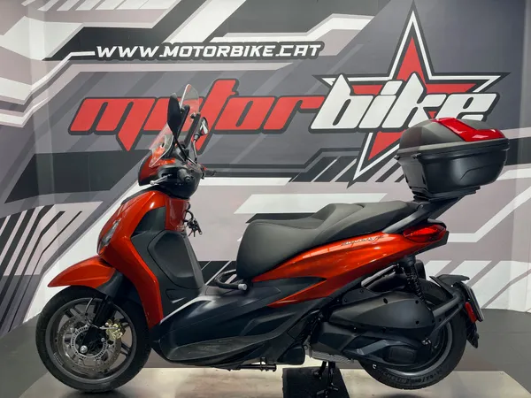 PIAGGIO BEVERLY 300 - Image 2