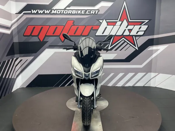 APRILIA SXR 50 - Thumbnail 3