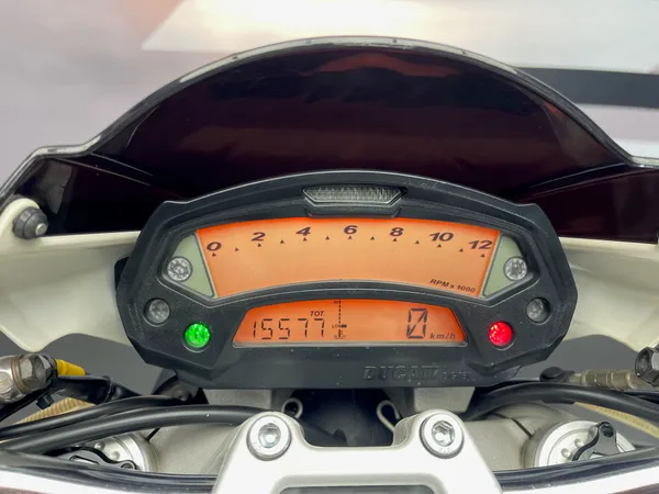 DUCATI MONSTER 696 - Thumbnail 6