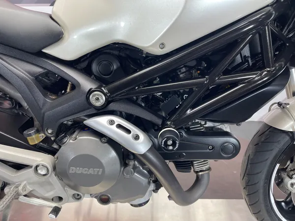 DUCATI MONSTER 696 - Thumbnail 15
