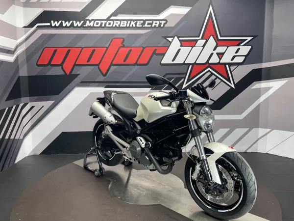 DUCATI MONSTER 696 - Thumbnail 5