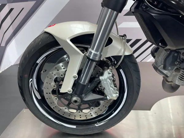 DUCATI MONSTER 696 - Thumbnail 25