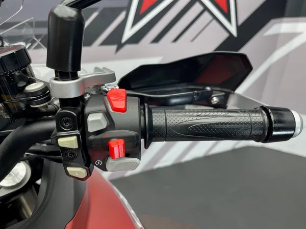 QJMOTOR SRT 800 X - Thumbnail 9
