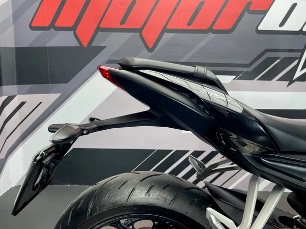 TRIUMPH STREET TRIPLE - Thumbnail 14