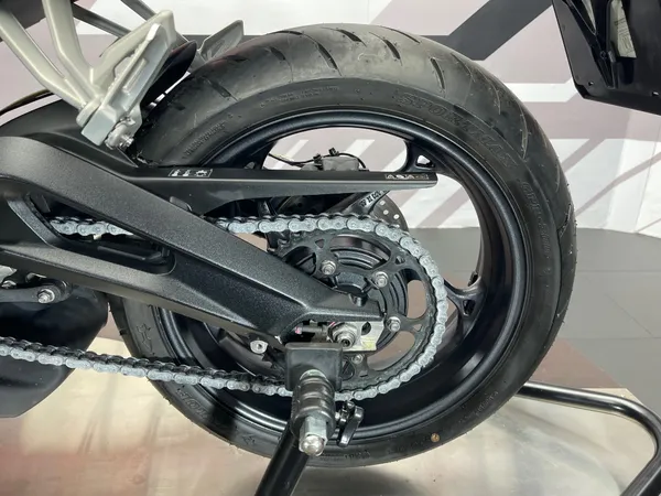 TRIUMPH STREET TRIPLE - Thumbnail 17