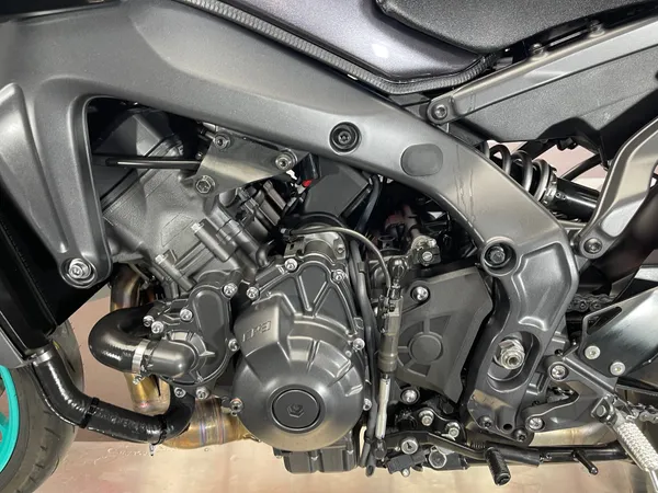 YAMAHA MT-09 - Thumbnail 20