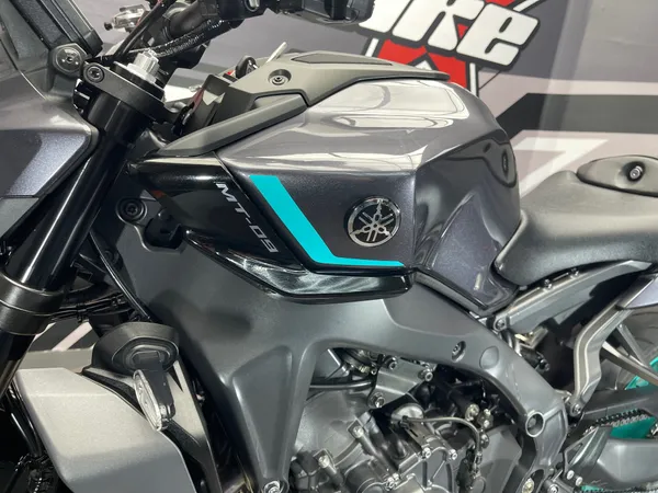 YAMAHA MT-09 - Thumbnail 22