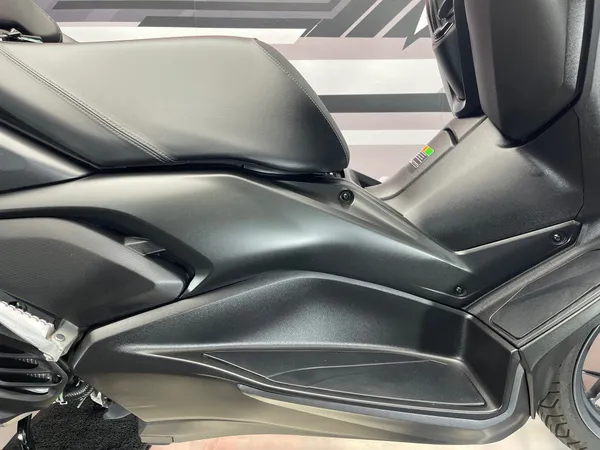YAMAHA X-MAX 125 ABS - Thumbnail 12