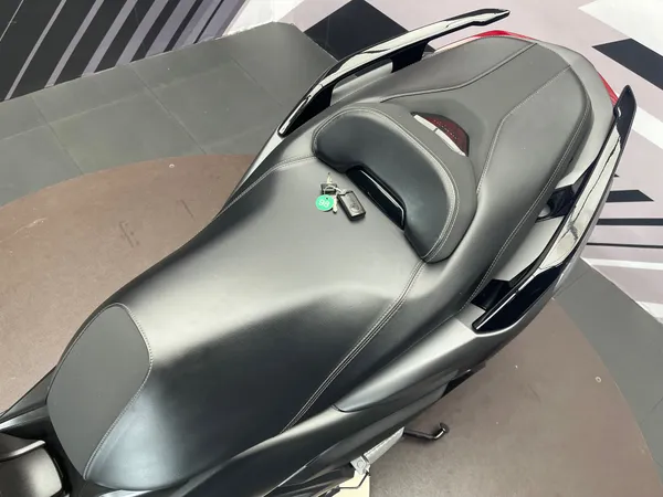 YAMAHA X-MAX 125 ABS - Thumbnail 17