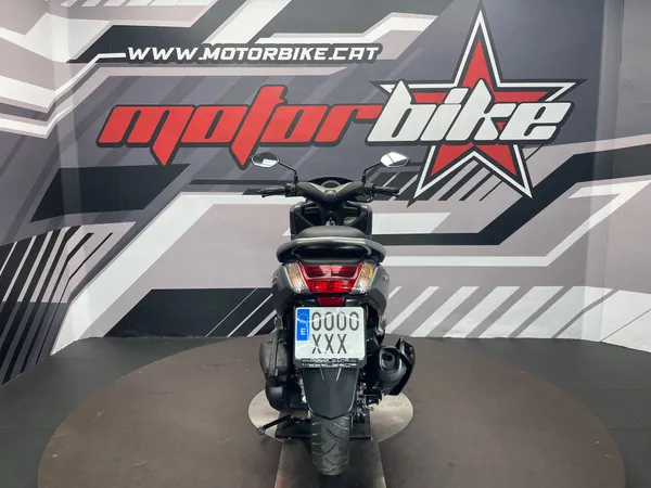YAMAHA NMAX - Thumbnail 4