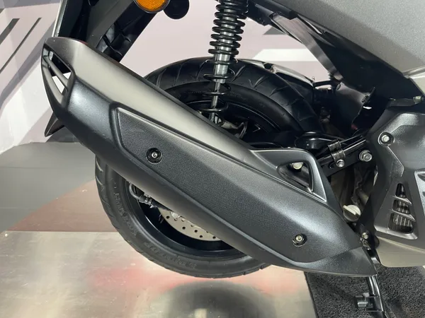 YAMAHA NMAX - Thumbnail 8