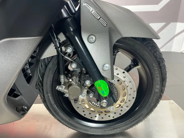 YAMAHA NMAX - Thumbnail 14