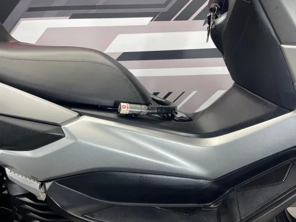 YAMAHA NMAX - Thumbnail 7