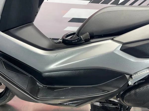 YAMAHA NMAX - Thumbnail 13